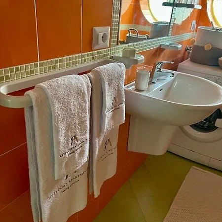 Apartment Rebecca's Taormina Collection: Recanati *