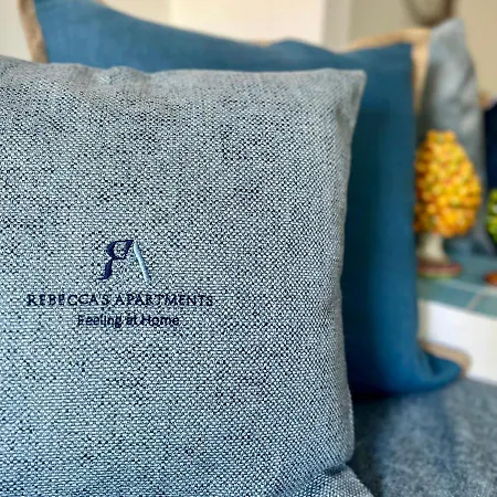 Apartment Rebecca's Taormina Collection: Recanati *